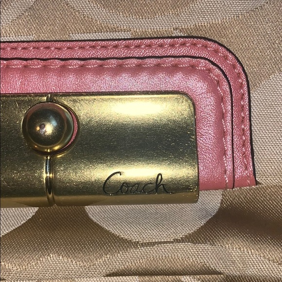 Barely used COACH bag - Picture 2 of 4
